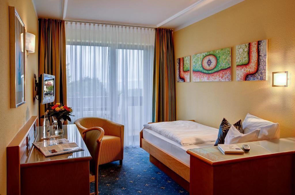 Hotel Schmitt Garni Monchberg (Miltenberg) Room photo